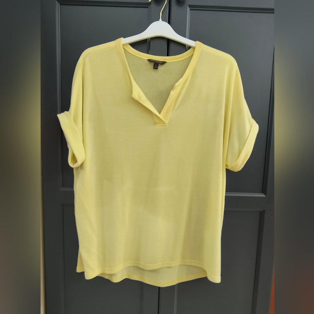 Banana Republic yellow Tshirt